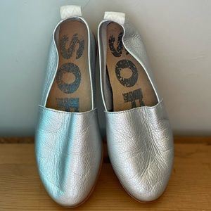 SOREL ELLA SILVER SLIP ON LOAFER SHOES SNEAKERS